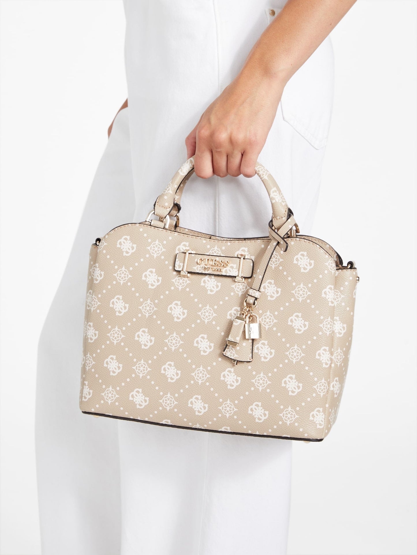 SILIA GIRLFRIEND SAT