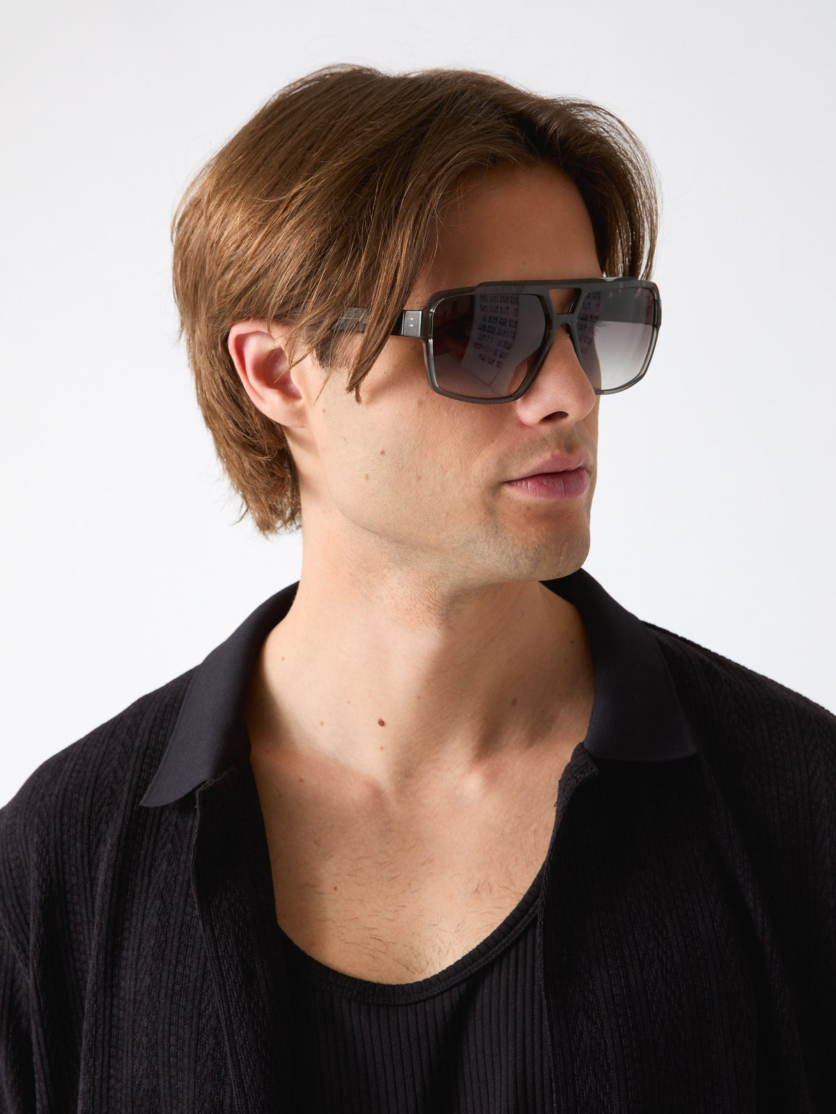 SUNGLASES