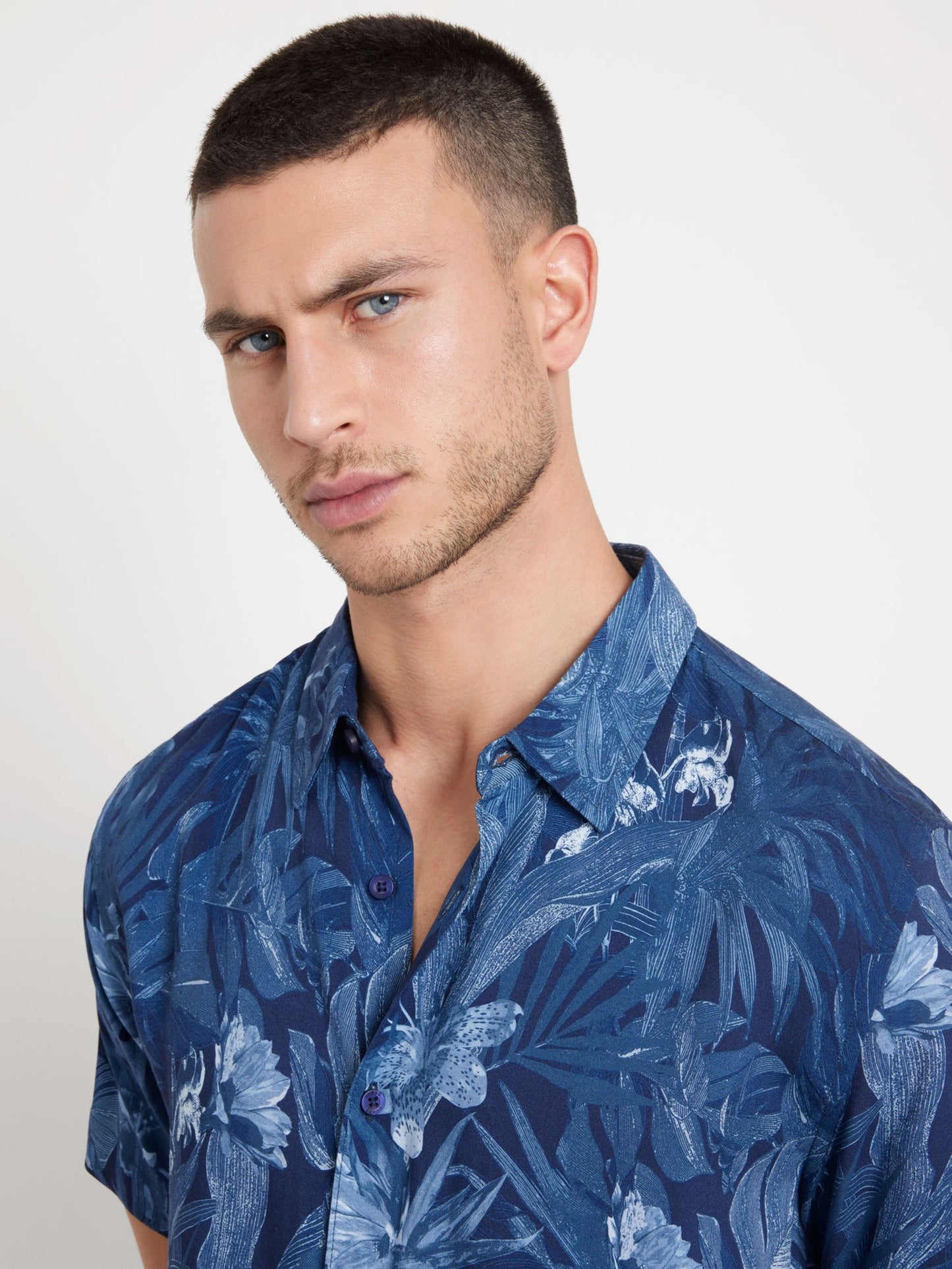 SS ECO RAYON TROPICAL SHIRT