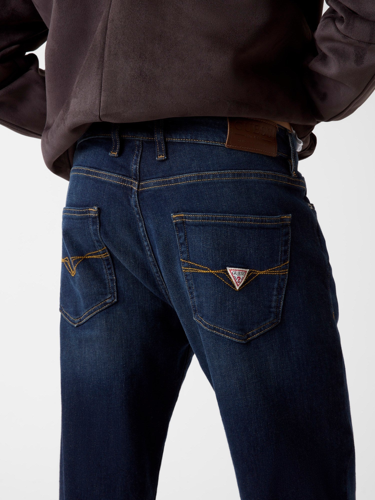 MASON – GUESS PANAMA | WEB OFICIAL
