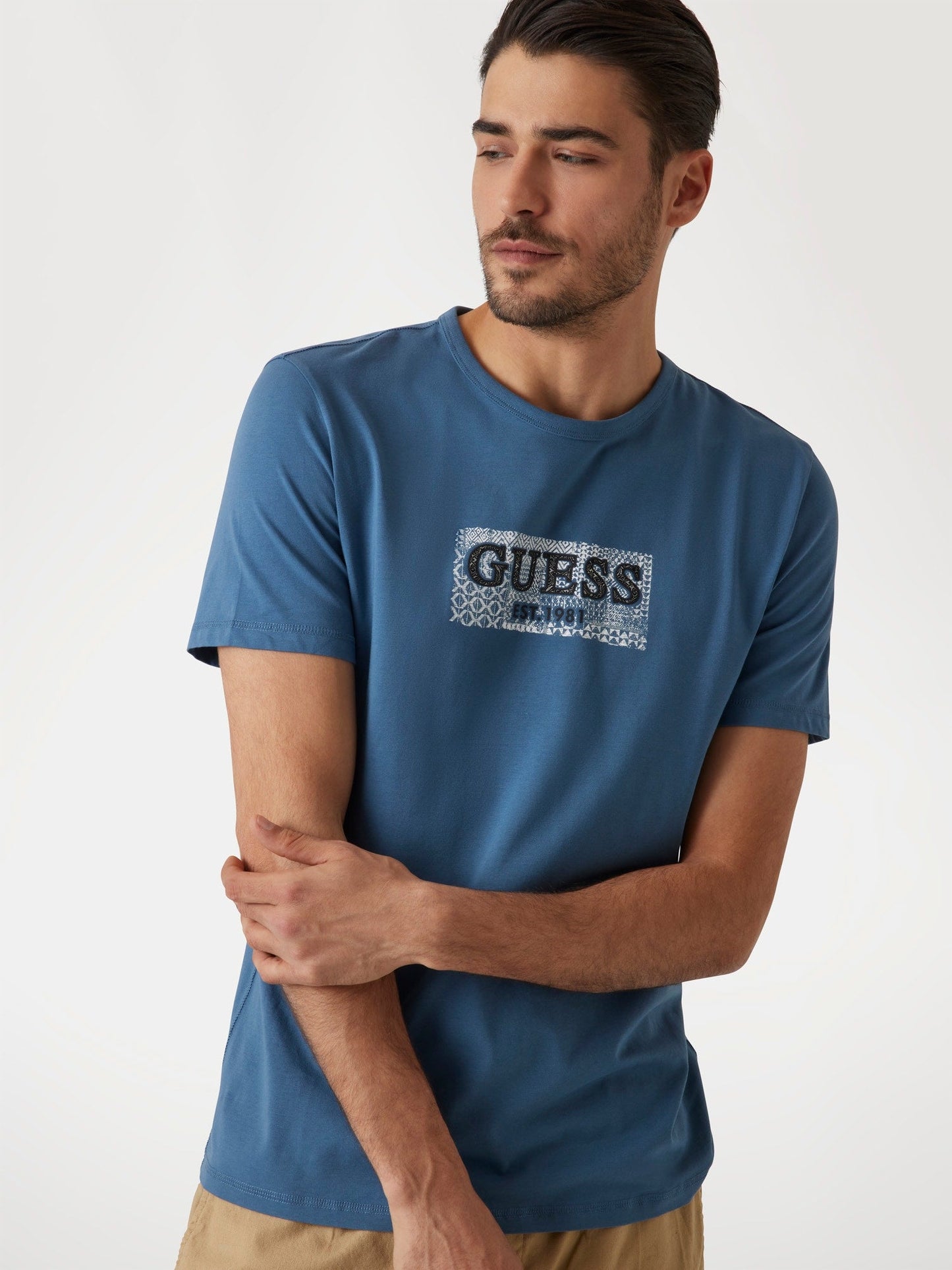 SS CN GUESS BOX TEE