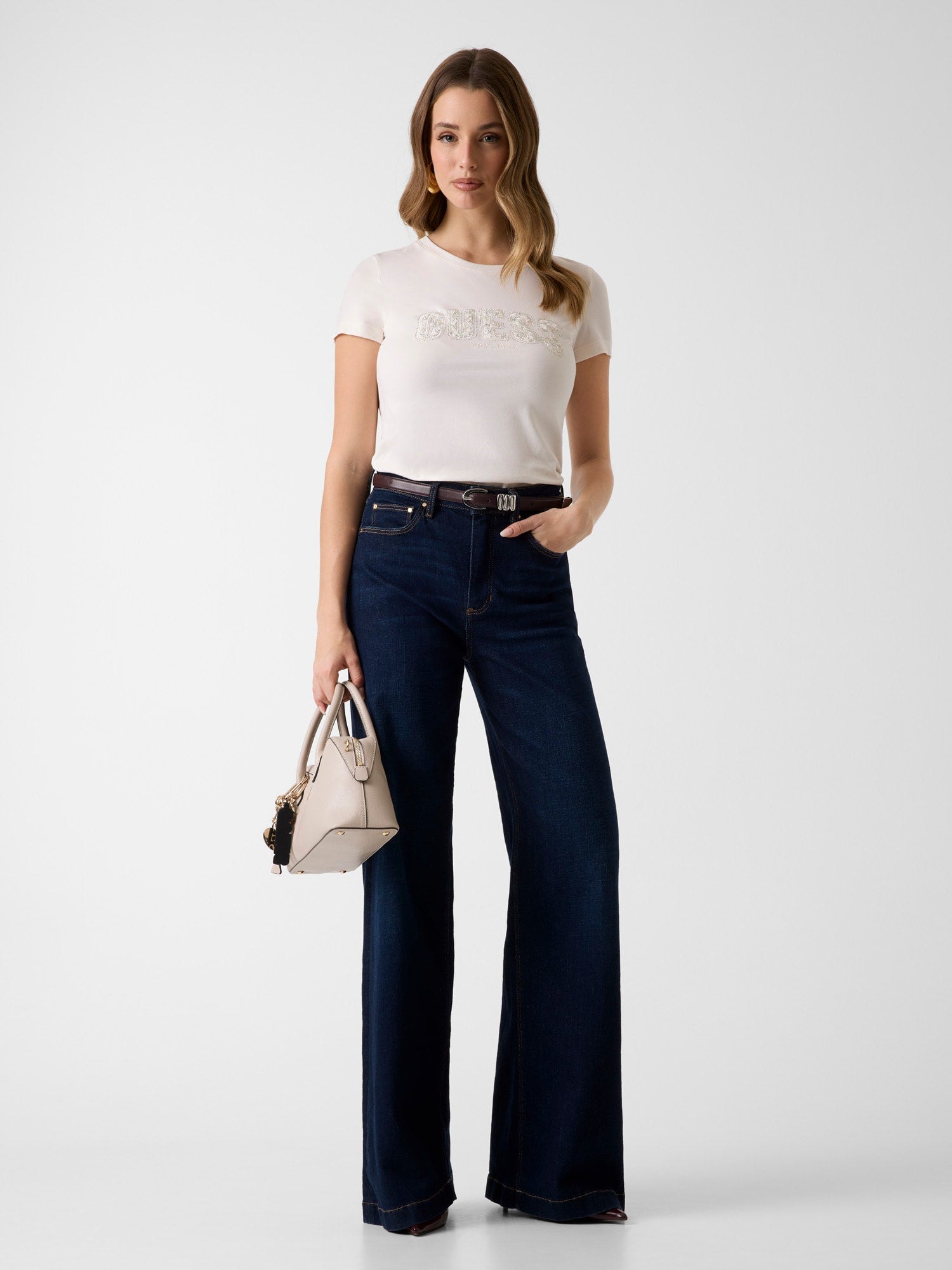 CN SS LOGO LACE TEE – GUESS PANAMA | WEB OFICIAL