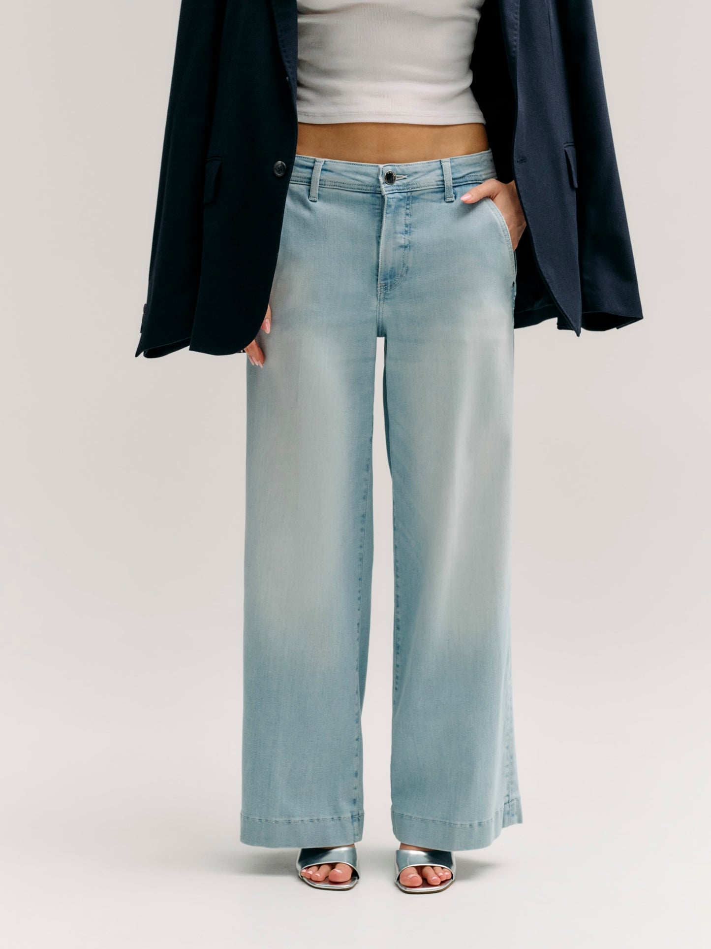 ZOYA WIDE LEG CROP