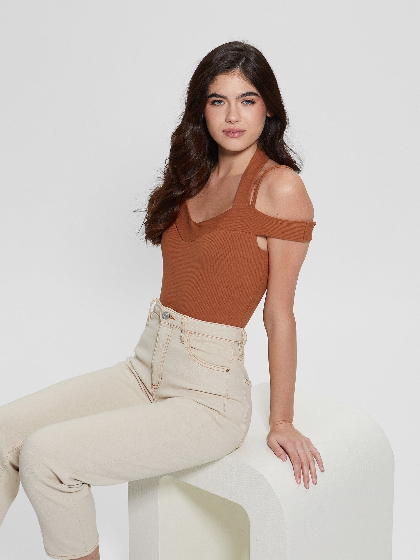 SS CORA RIB COLD SHOULDER TOP